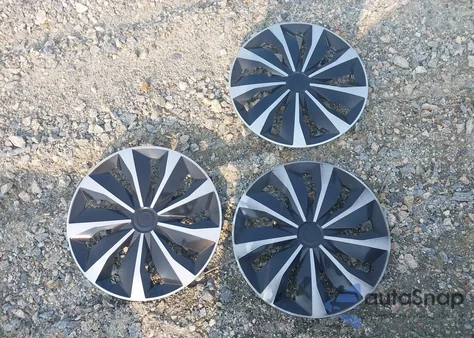 2018 Toyota Corolla Le from USA, damaged, VIN 2T1BURHE2JC978377